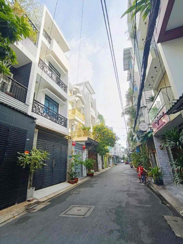 Rent the entire Gò Dầu alley, 4 x 18 meters, 3 floors, 6 bedroom 6 toilets