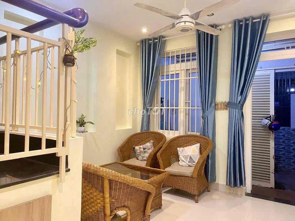 We're renting the entire Quang Trung-Gò Vấp.