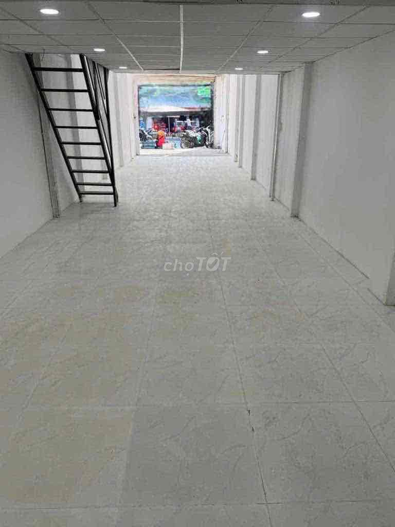 House C4, 5 x 15 meters, Phan Văn Trị, 1801 11, Bình Thạnh