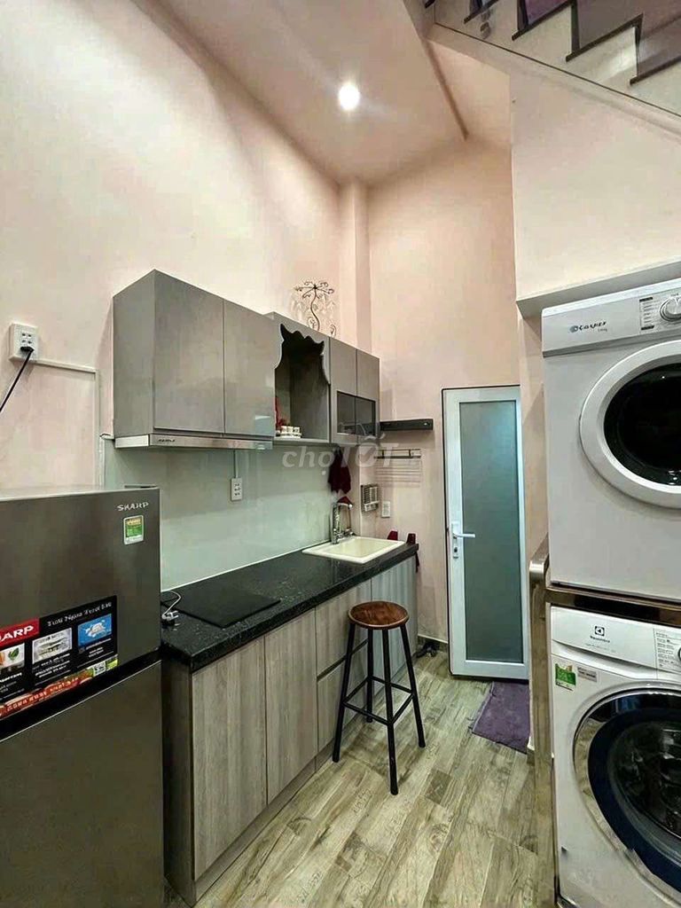 Nice place. Two floors. It's a beautiful house.