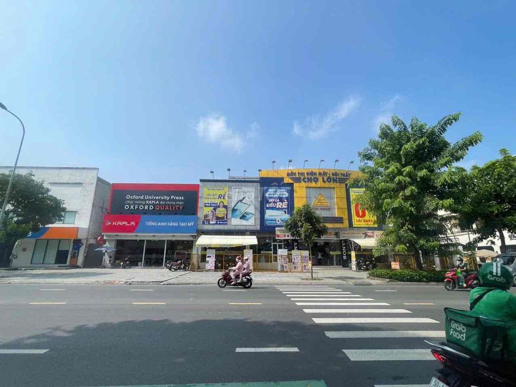 Rent the Nc 3 bedrooms 4 toilets 1146/ Quang Trung-7-3.