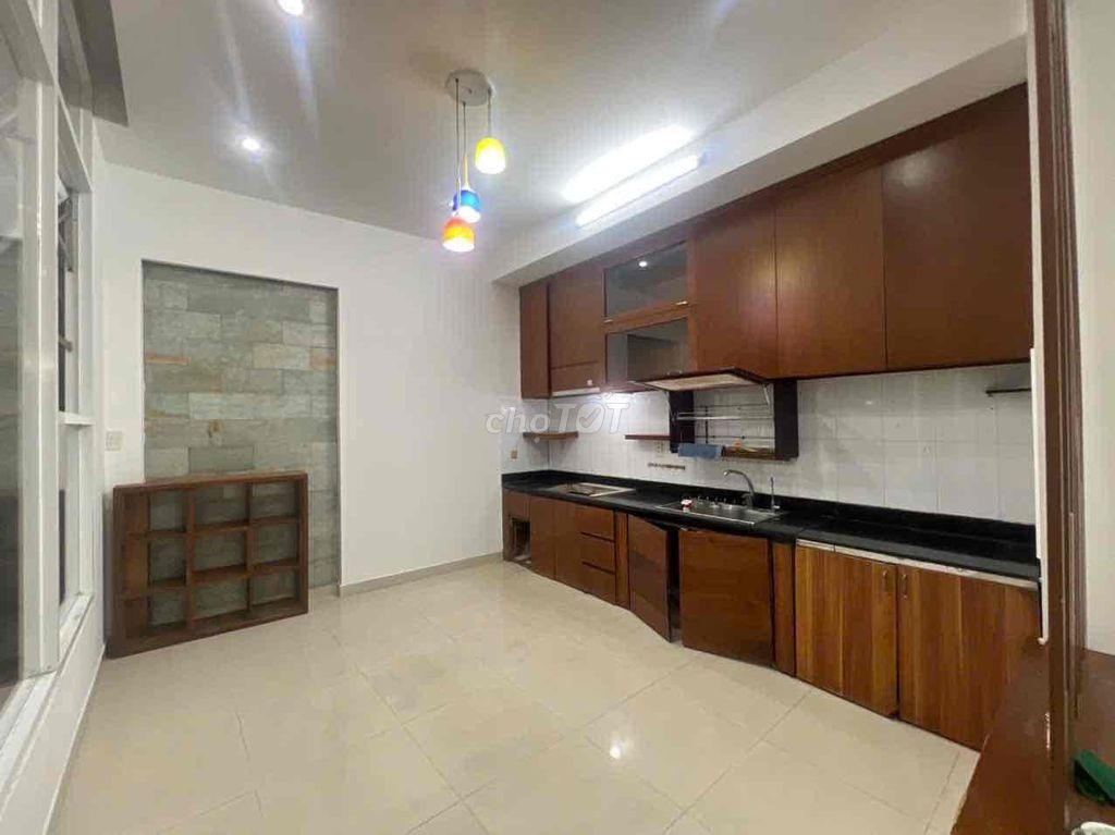Rent the Nc 3 bedrooms 4 toilets 1146/ Quang Trung-7-3.