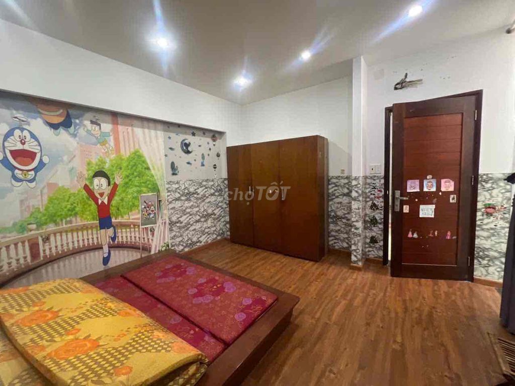 Rent the Nc 3 bedrooms 4 toilets 1146/ Quang Trung-7-3.