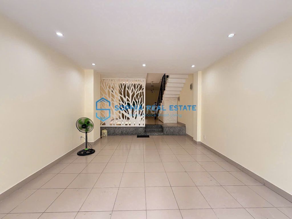 Hot! Nice house - space open 3 4 floors match at +730 studio