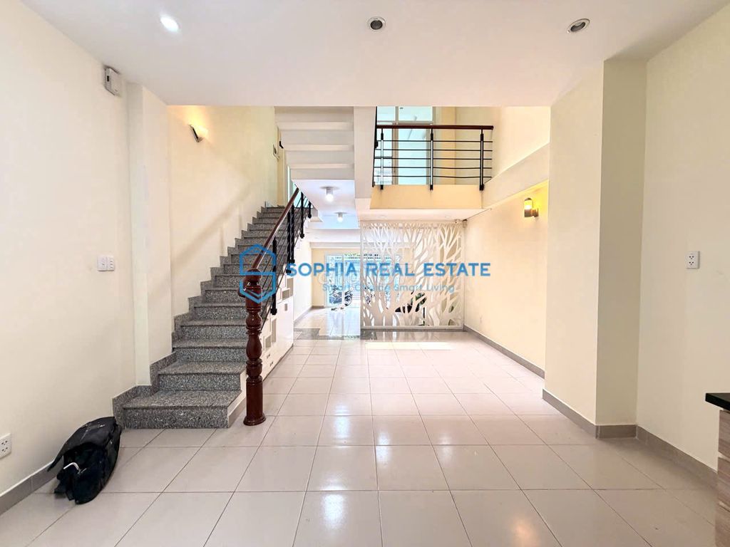 Hot! Nice house - space open 3 4 floors match at +730 studio