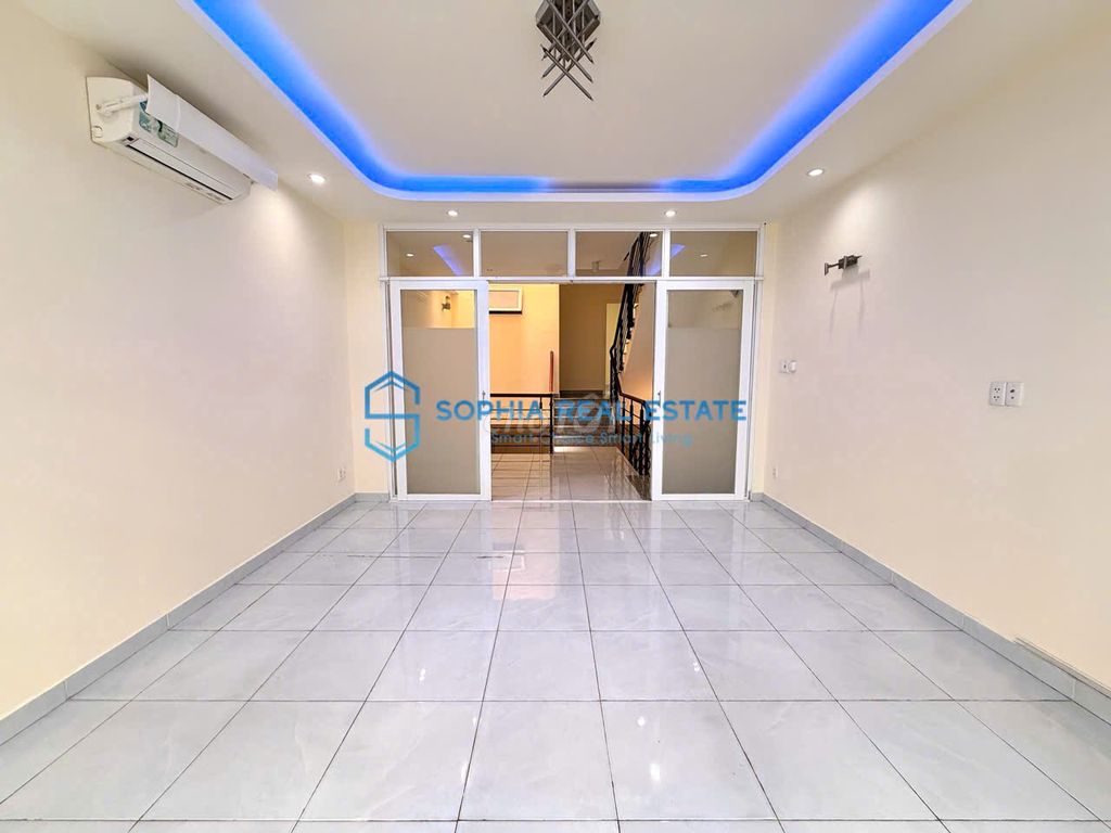 Hot! Nice house - space open 3 4 floors match at +730 studio