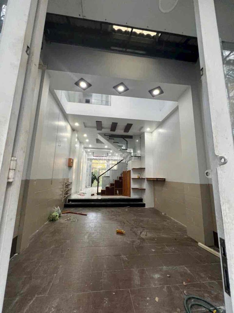 House 1 .2th floor 4 x16 4 bedroom 3 full interior bathroom close to Liên Phường