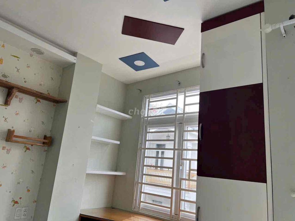 House 1 .2th floor 4 x16 4 bedroom 3 full interior bathroom close to Liên Phường