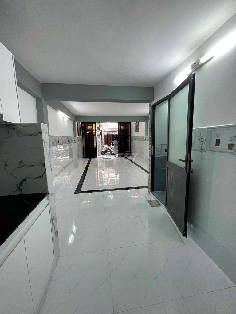 Rent a nice new house. 68 Thái Phiên-7.2 District 11