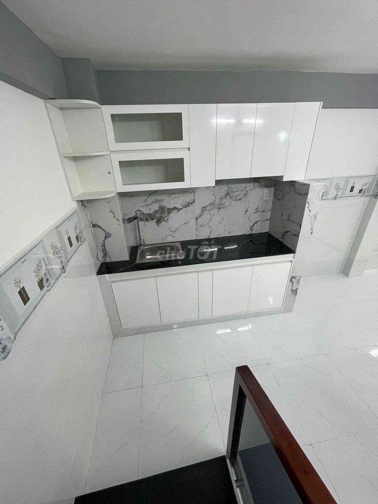 Rent a nice new house. 68 Thái Phiên-7.2 District 11