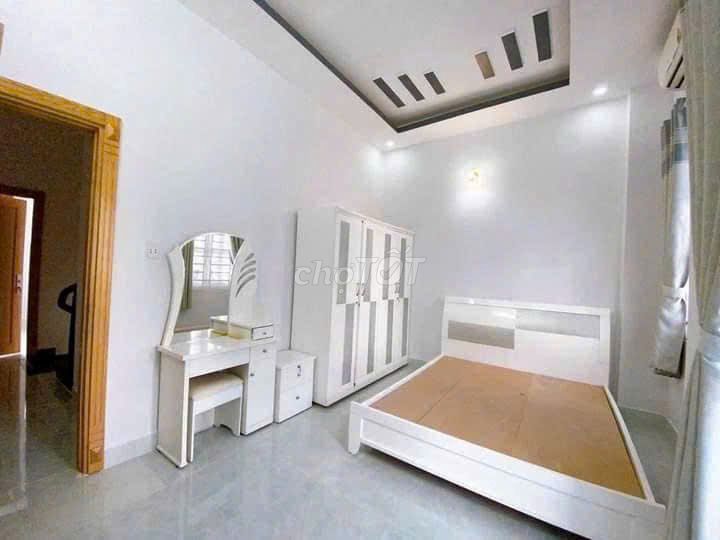 Need to rent a 133-3-11 A Khuông Việt P.Phú Trung Q.Tân Phú.