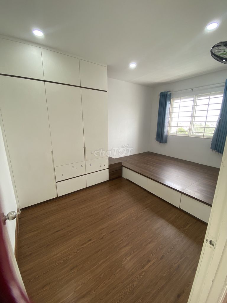 Renting a nice new house down the Nguyễn Cửu Vân alley 2 bedrooms for 9 million