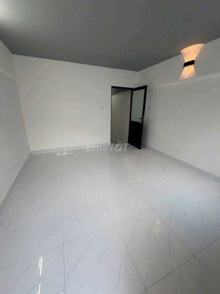 New house is 100% four rooms.