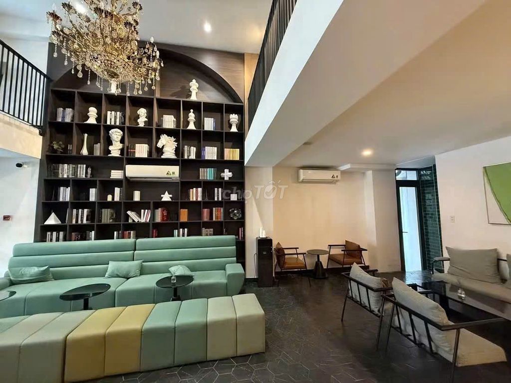 Rent a 20-22-24 parapet park, District 1-- 10 M, which has a courtyard-- 45 million.
