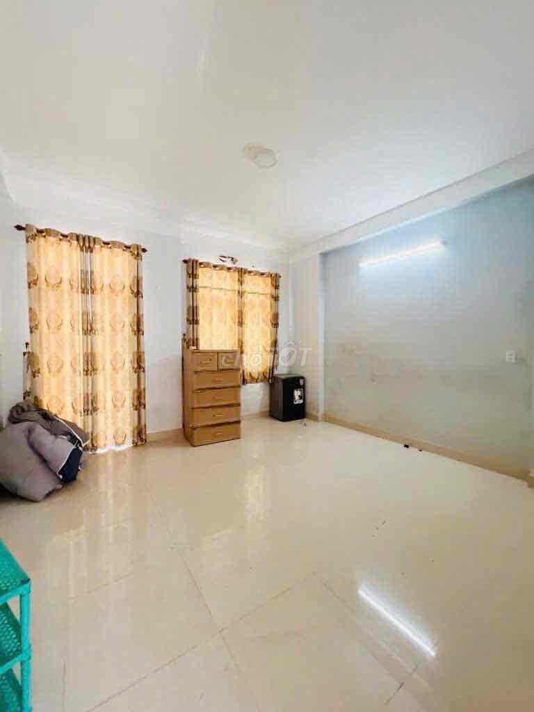 The entire Trường Chinh alley (5 x 15 meters), 3 floor set 5 bedroom 4 toilets come in right away)