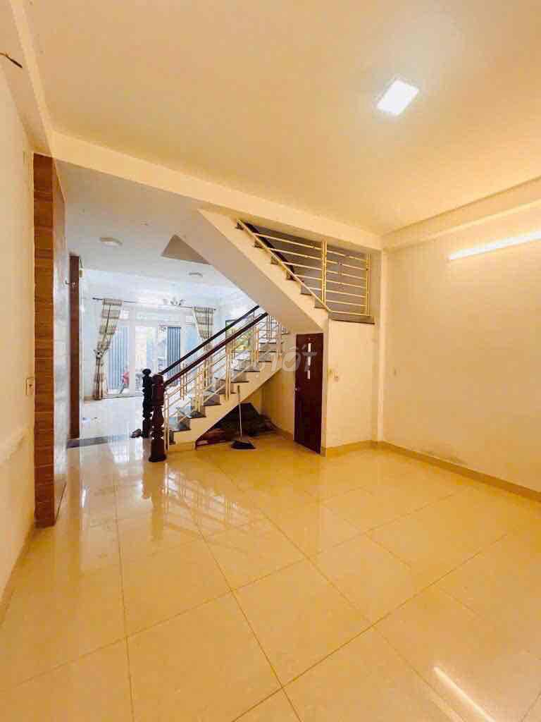 The entire Trường Chinh alley (5 x 15 meters), 3 floor set 5 bedroom 4 toilets come in right away)