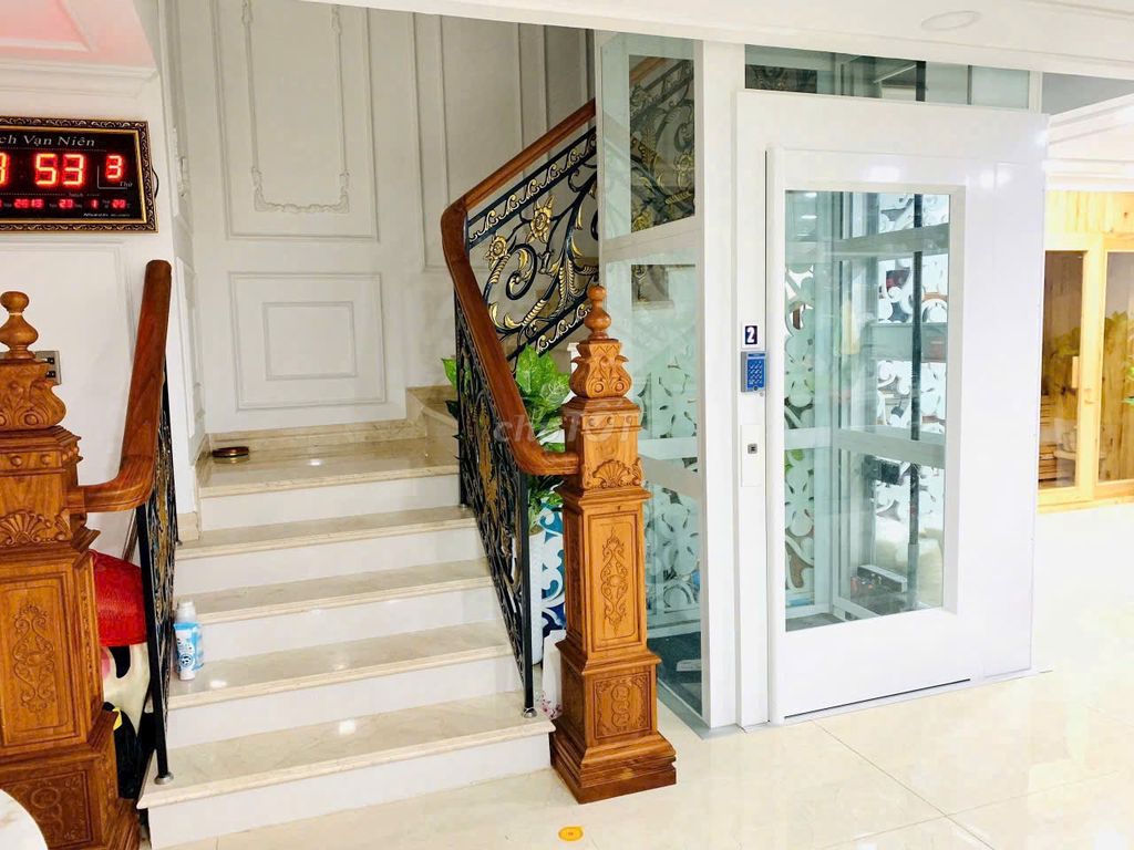Full elevator interior 9 x 20 meters 4th floor bedroom 11 toilets - near coopmart bt