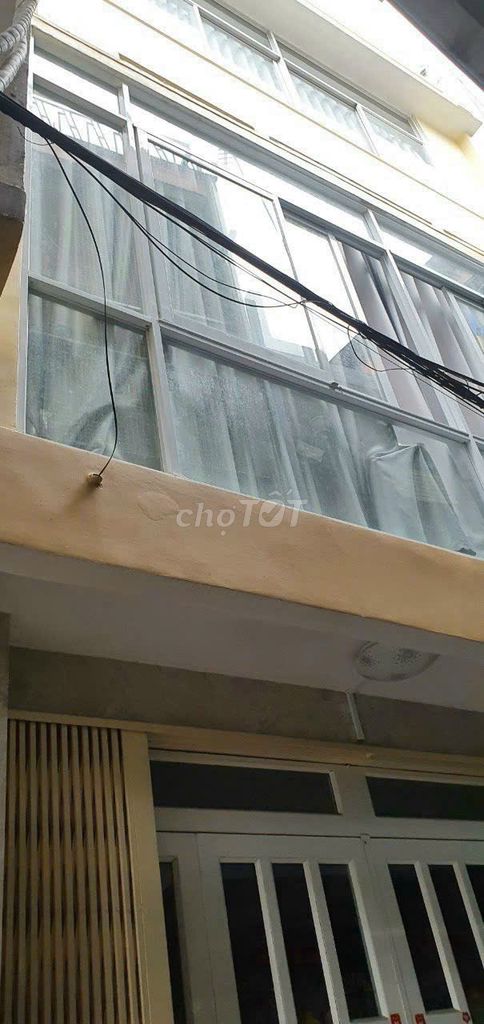 Rent a three-story apartment near the stop of 310 Lê Hồng Phong, 010, hr county.