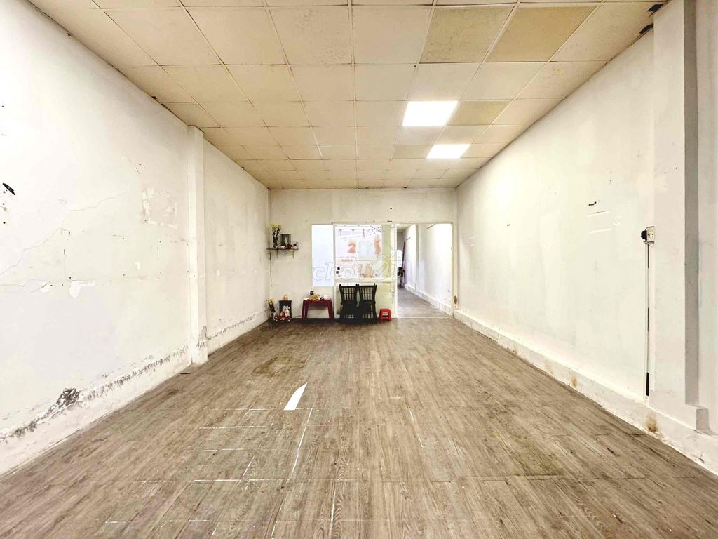 Level 4, 3 Phaus 3 x 25 meters (3 bedroom 1 bathroom) 4 meters. Hương Lộ 2 - Four Four Four Four Four.