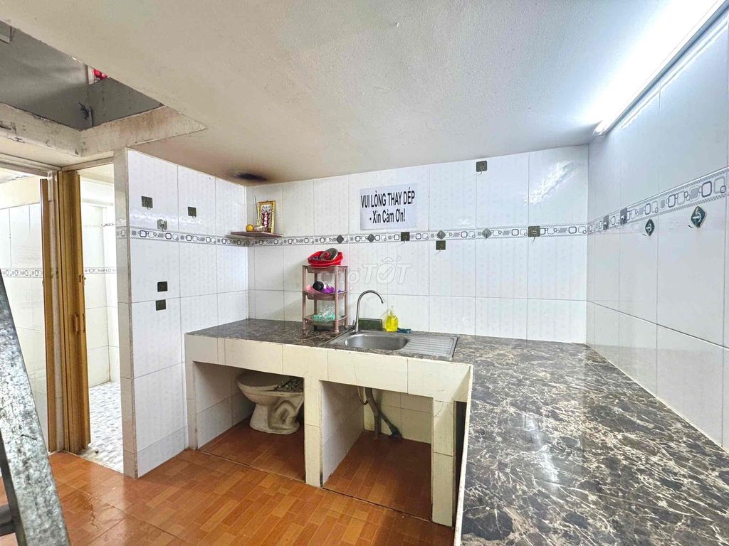 Level 4, 3 Phaus 3 x 25 meters (3 bedroom 1 bathroom) 4 meters. Hương Lộ 2 - Four Four Four Four Four.
