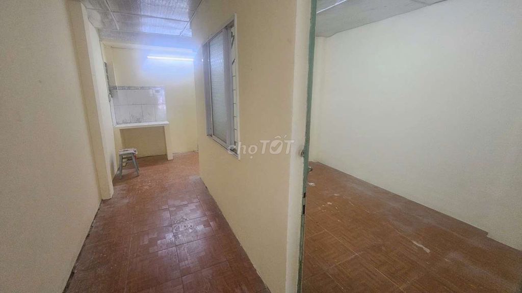 8 M Phạm Hùng, 4 X20, 1 garage, 2 bedrooms.