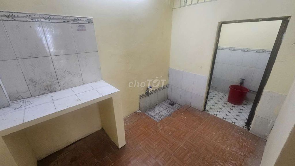 8 M Phạm Hùng, 4 X20, 1 garage, 2 bedrooms.