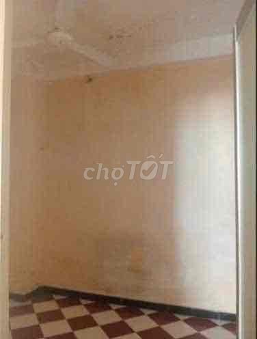 Six bedrooms, five toilets, four x16 meters, Trường Chinh, 204 12, Tân Bình