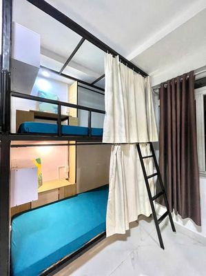 dorm for Parley Parley University, involuntary, safe.