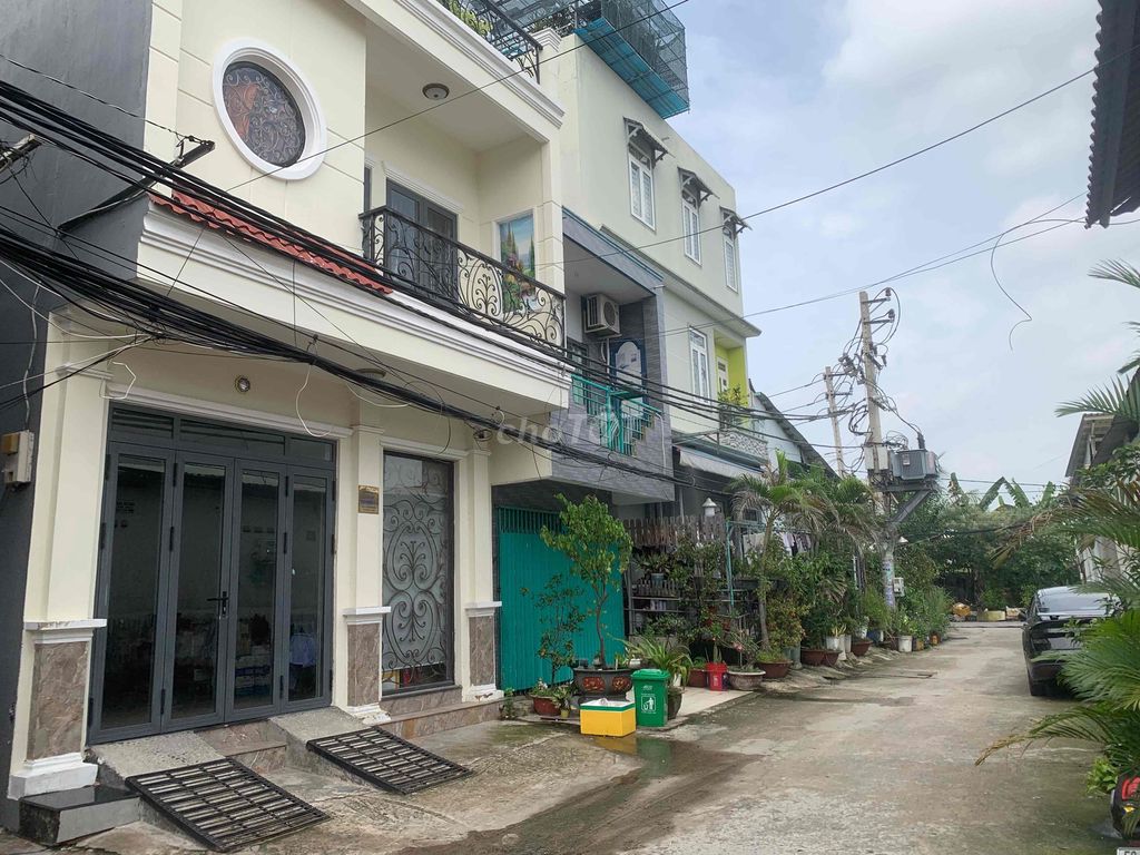 Rent the entire 4th street, p.hbc, Thủ Đức, 260 m2, 14 million a month.