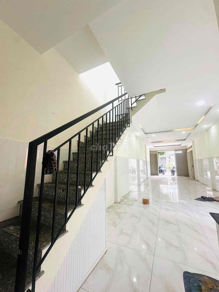 Rent 84.6 Tân Sơn Nhì - 4 x 15 meters - 1 floor for 15 million