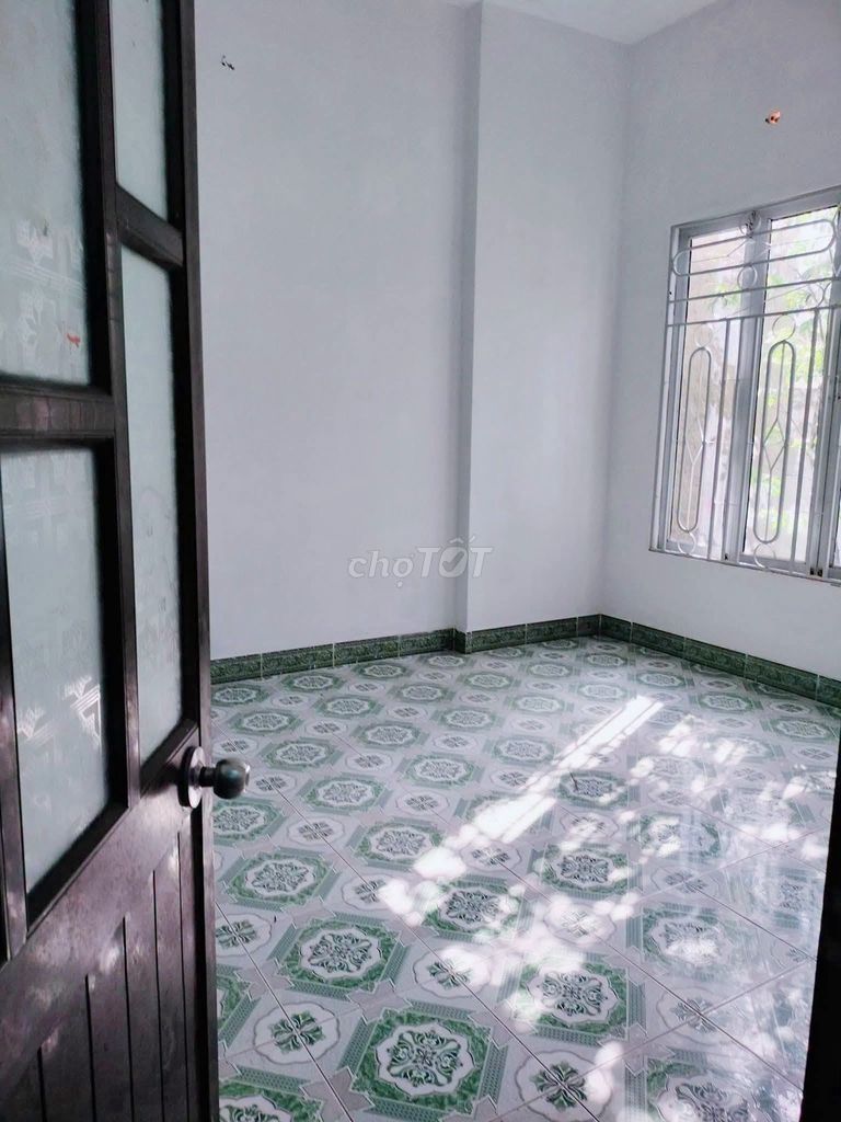 Rent a two-story apartment, low-priced phường hiệp thành District 12.