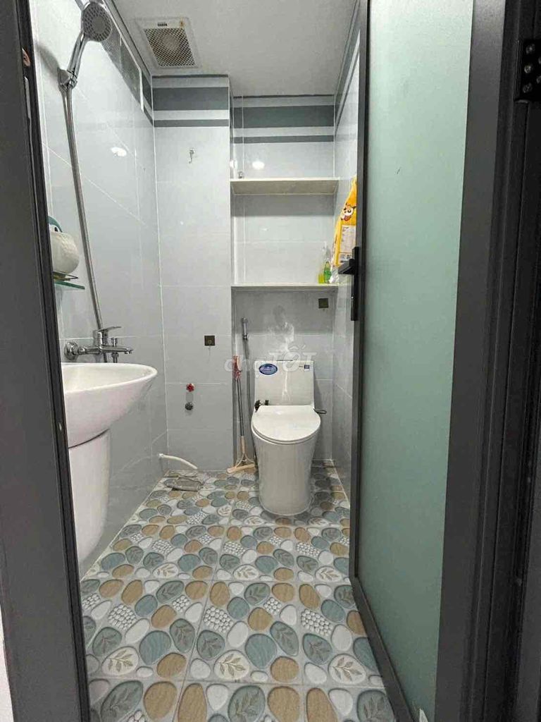 The house has Hẻm 360 Phạm Hữu Lầu interior.