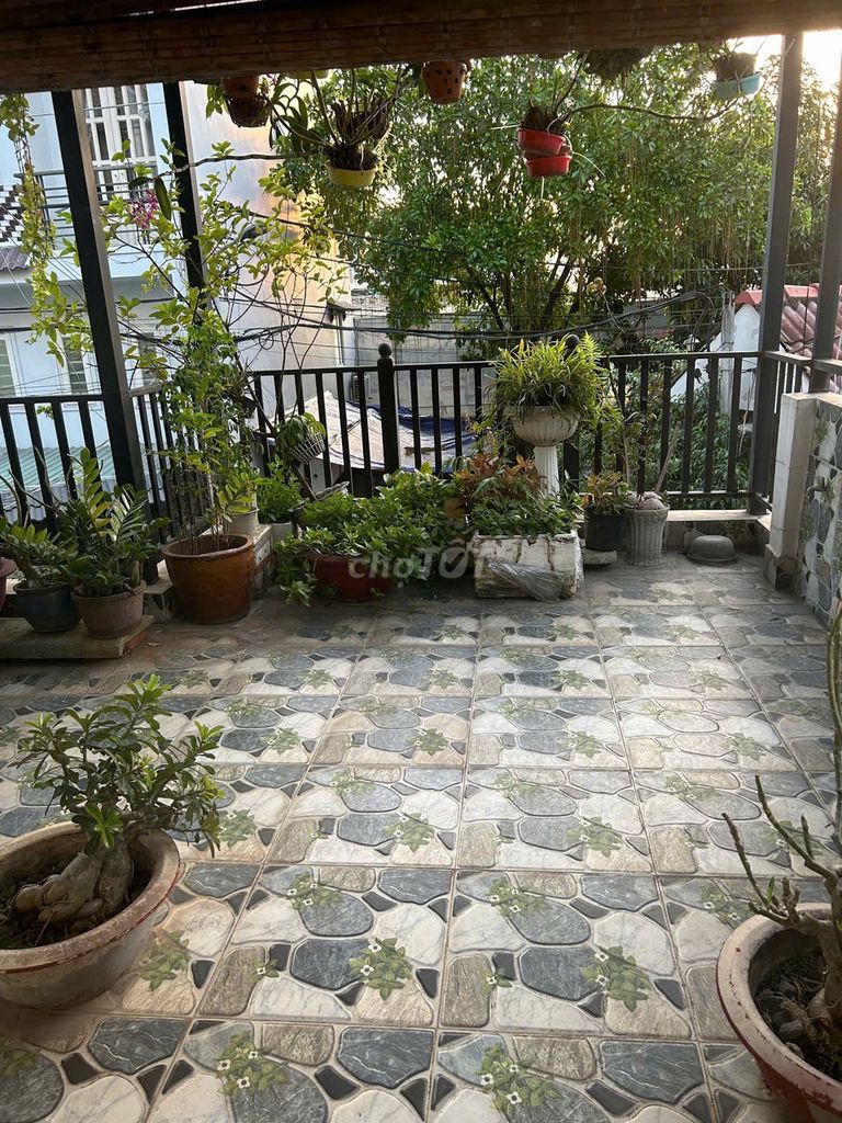Renting a three-story new house full of phường tân chánh hiệp furniture District 12.