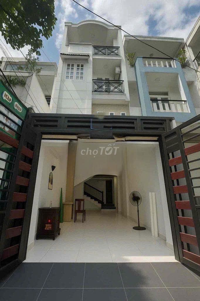 Frontline số 1 (4 x 20 meters) 1 307 roof 3 bedroom