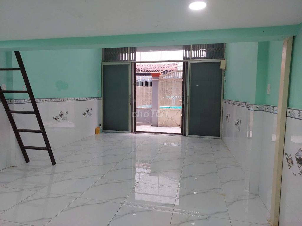 The alley is near Tân Bình -- two bedrooms -- 4.2 x12 M -- 10 million a month.