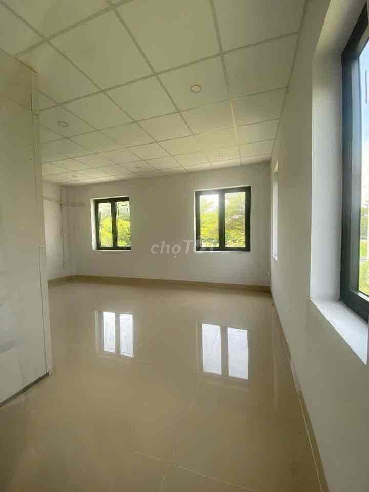 House 8 x20 3 3 floors 4 .7cm An Sky 9 Q1