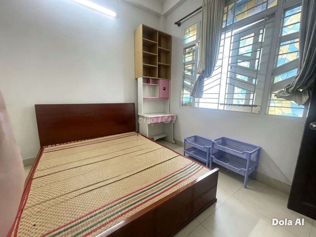 Rent Trần Khắc Chân District 1 2 bedroom 3 toilets for 15 million