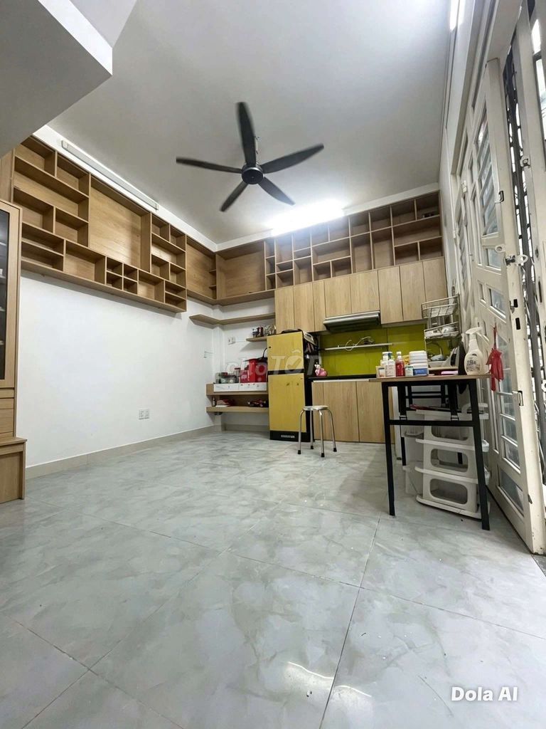 Rent Trần Khắc Chân District 1 2 bedroom 3 toilets for 15 million