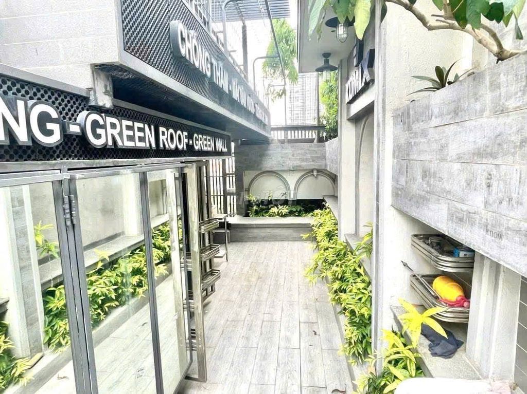 Rent the corner 87 Hoàng Trọng Mậu 770c street. He's worth 80 million nice.