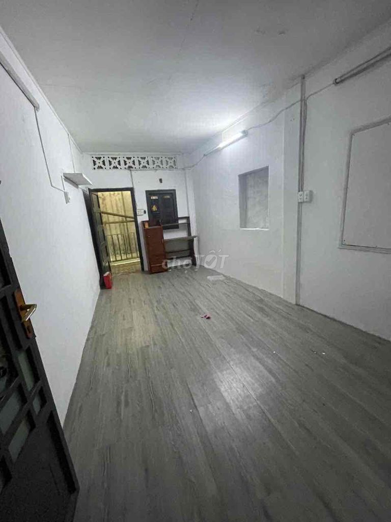 Rent the entire house 2 by 11 meters (2 bedroom 1 toilet) To the City of Heracleo 12 District 10