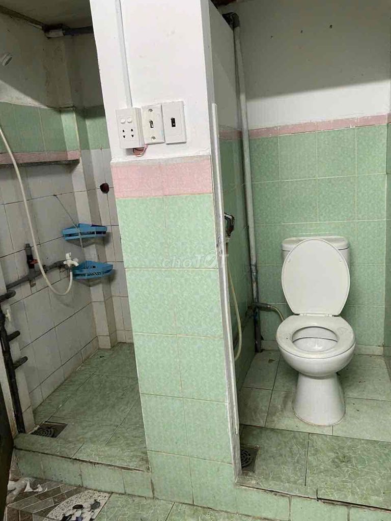 Rent the entire house 2 by 11 meters (2 bedroom 1 toilet) To the City of Heracleo 12 District 10