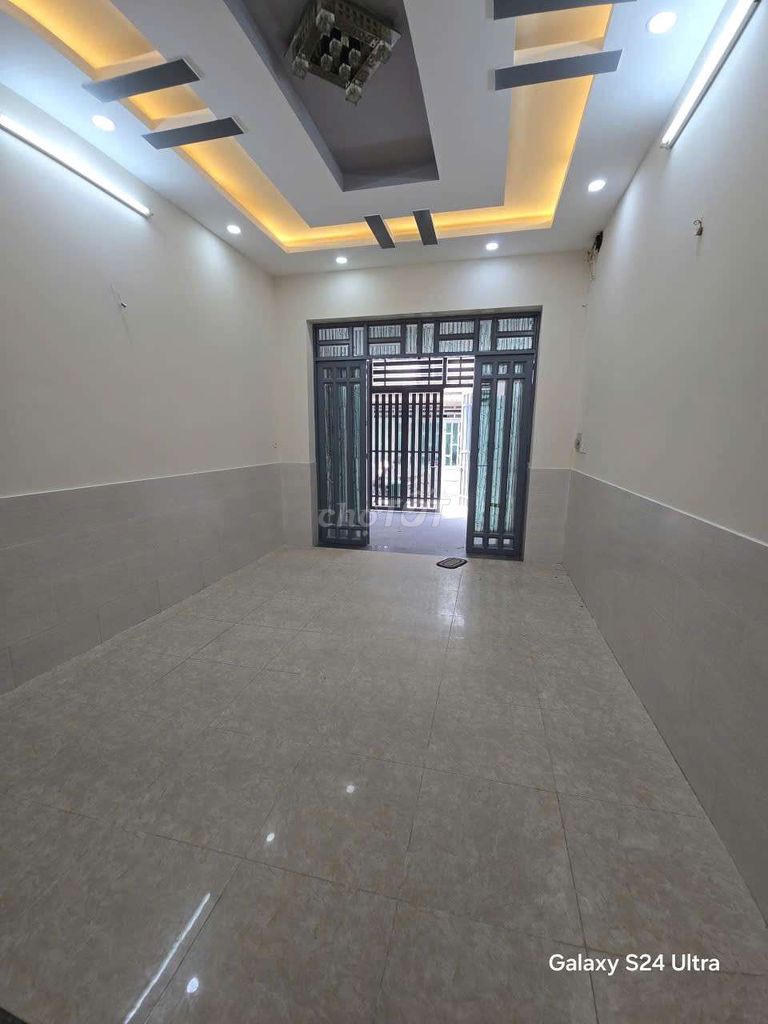The new Lê Trọng Tấn 01 is 4 x 16,5 meters.