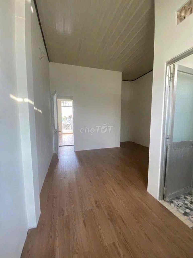 1 st 1 st 1st floor 2 bedroom 2 toilet 64 M2 near the small strip market