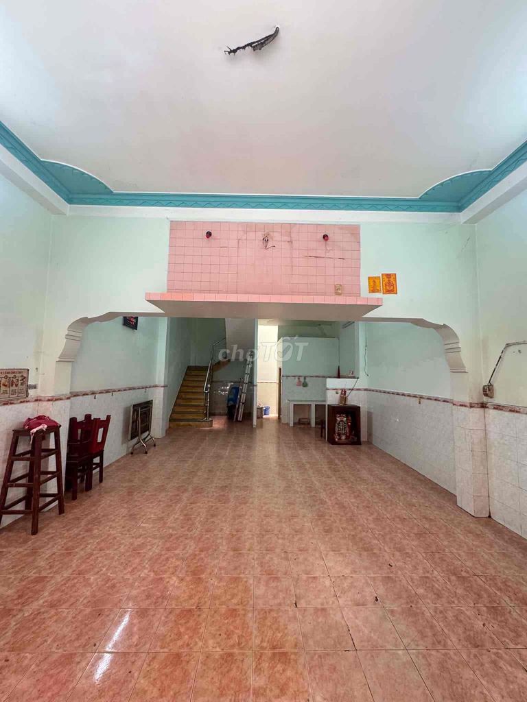 Let's rent out a checkbook for the Salave Market-Đội Cung
