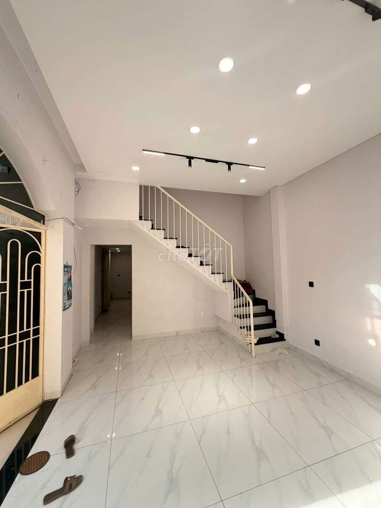 We'll rent out the Originals. 60 meters wide.