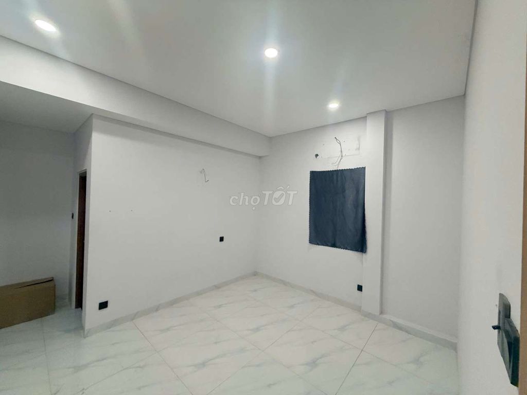 We'll rent out the Originals. 60 meters wide.