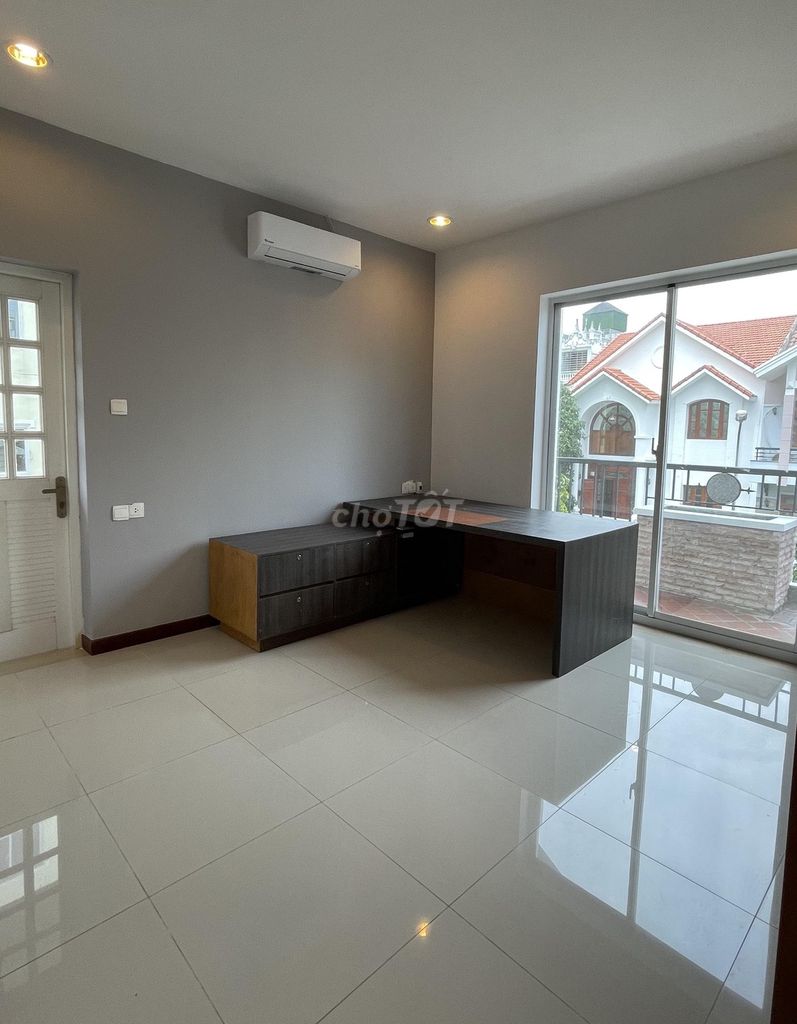 Renting two-sided houses-- Lam Sơn, 1872, Tân Bình-- 30 million a month.