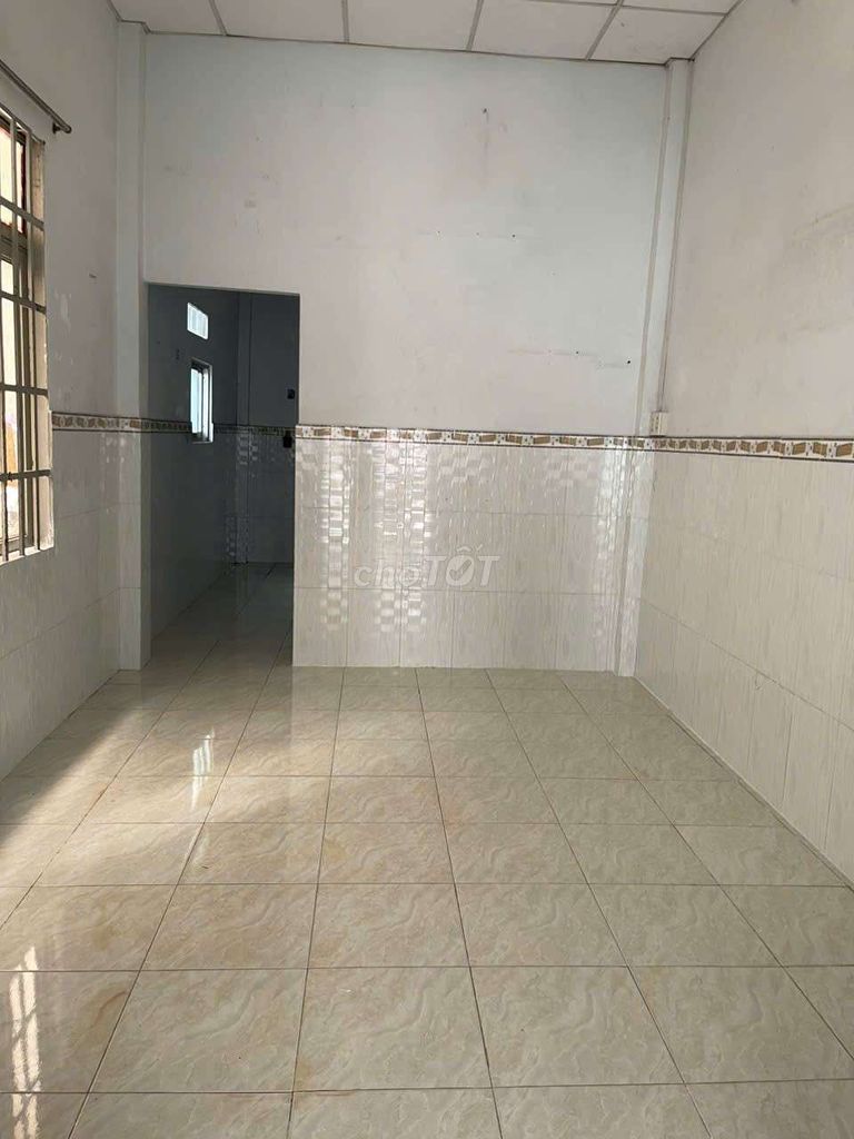 Rent the entire alley of the car for 5 million Thống Nhất Gò Vấp 3.3 x13