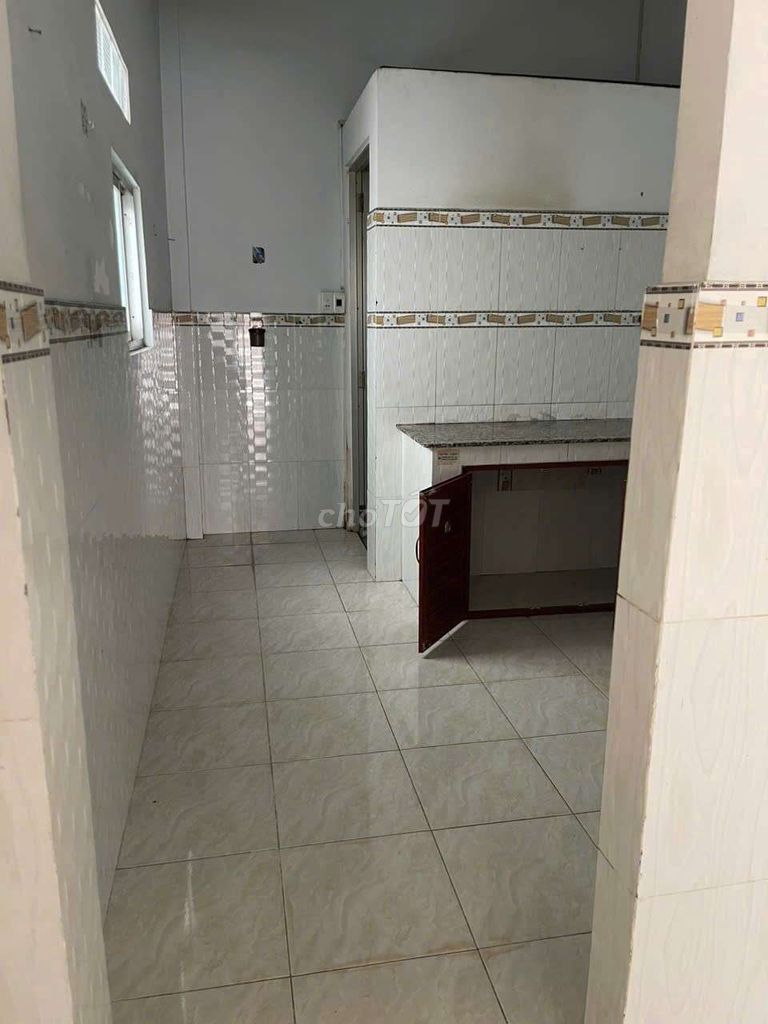 Rent the entire alley of the car for 5 million Thống Nhất Gò Vấp 3.3 x13