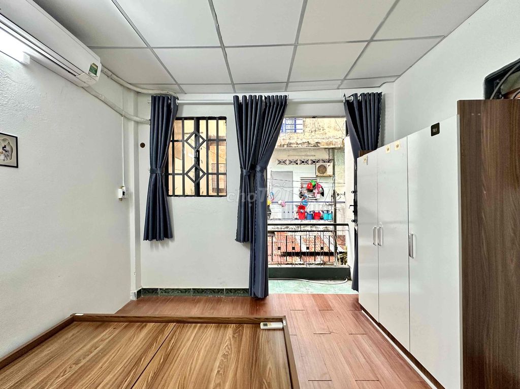 Rent the entire three bedrooms - 1 toilet at the seven-center-size-a-cube.